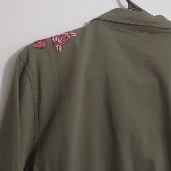Francesca’s Military Style Olive Green Jacket - Picture 12 of 15